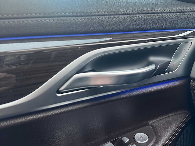 2018 bmw personenauto - afbeelding 12 van  33