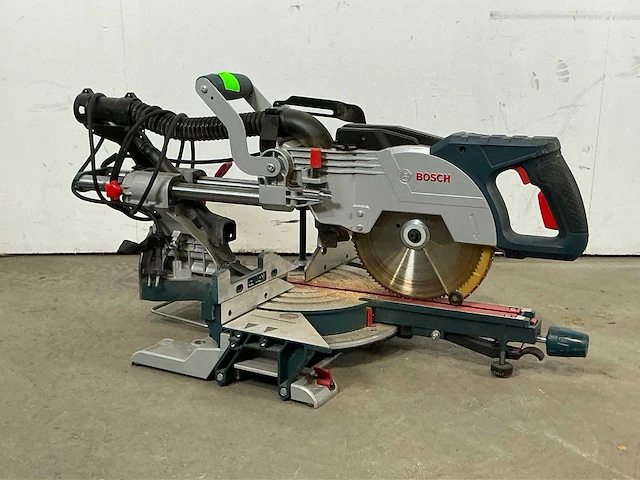 2018 bosch gcm 8 sjl telescoop-/afkortzaag - afbeelding 1 van  7