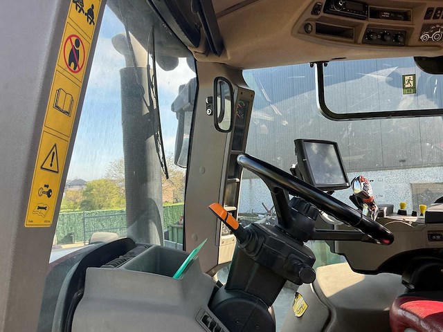 2018 case ih optum 270 cvx vierwielaangedreven landbouwtractor - afbeelding 39 van  65