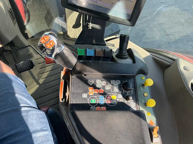 2018 case ih optum 270 cvx vierwielaangedreven landbouwtractor - afbeelding 52 van  65