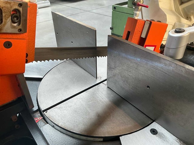 2018 cosen mh-350dm horizontale metaalbandzaag - afbeelding 17 van  20