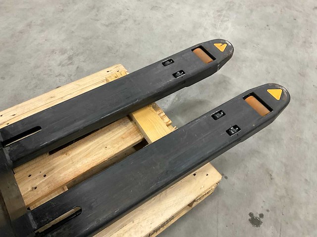 2018 crown wp 3015 elektrische palletwagen - afbeelding 5 van  13