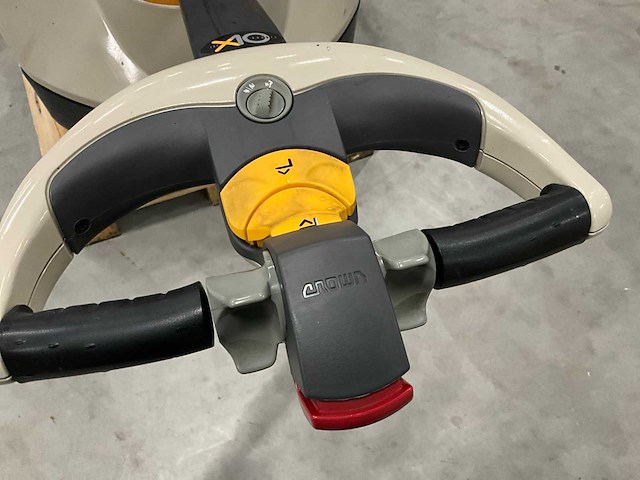 2018 crown wp 3015 elektrische palletwagen - afbeelding 12 van  13