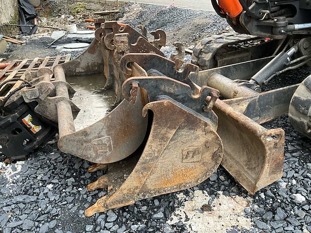 2018 doosan dx 62 r rupsgraafmachine - afbeelding 13 van  28