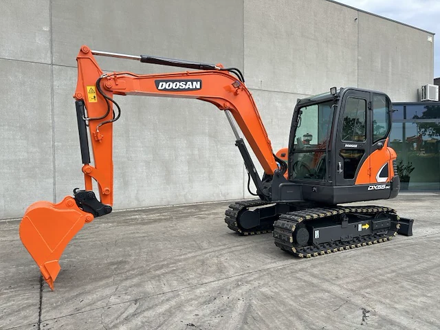 2018 doosan dx55-9c midigraafmachine - afbeelding 1 van  34