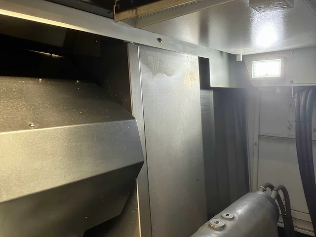 2018 doosan incline bank gt3100lm cnc draaibank - afbeelding 30 van  38