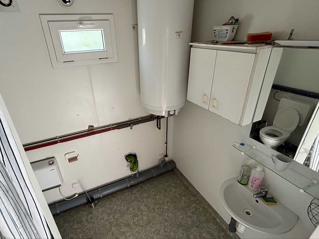 2018 euro cabin slaap / leef / kantoorunit + sanitair (video) - afbeelding 2 van  17