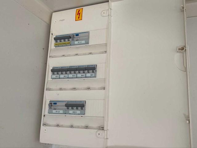 2018 euro cabin slaap / leef / kantoorunit + sanitair (video) - afbeelding 7 van  12