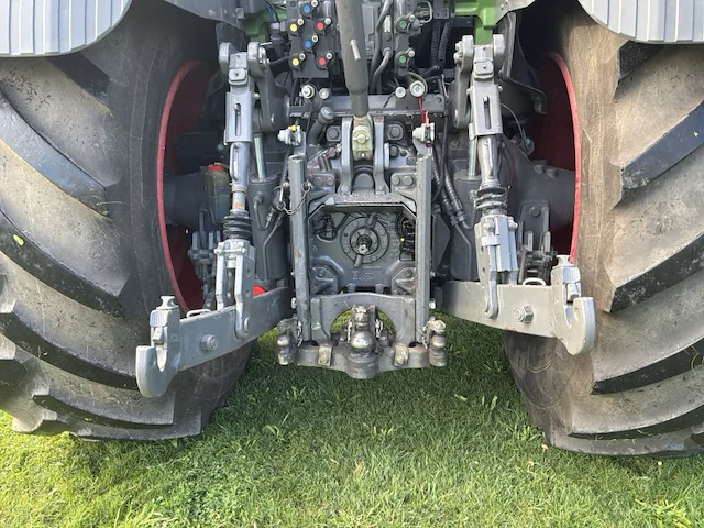 2018 fendt 828 vario vierwielaangedreven tractor - afbeelding 14 van  40