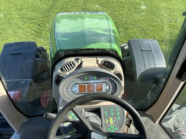 2018 fendt 828 vario vierwielaangedreven tractor - afbeelding 27 van  40