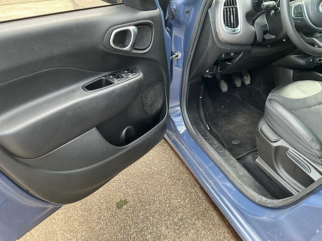 2018 fiat 500l 0.9 lounge monovolume - panoramisch dak - airco - trekhaak - benzine - afbeelding 20 van  66