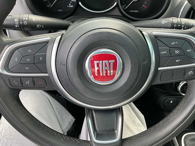 2018 fiat 500l 0.9 lounge monovolume - panoramisch dak - airco - trekhaak - benzine - afbeelding 26 van  66