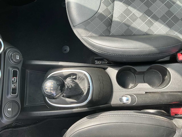 2018 fiat 500l 0.9 lounge monovolume - panoramisch dak - airco - trekhaak - benzine - afbeelding 29 van  66