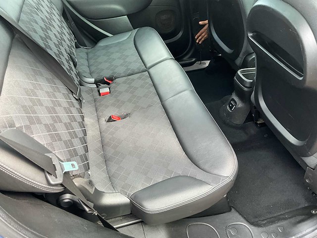 2018 fiat 500l 0.9 lounge monovolume - panoramisch dak - airco - trekhaak - benzine - afbeelding 41 van  66