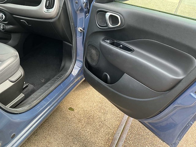 2018 fiat 500l 0.9 lounge monovolume - panoramisch dak - airco - trekhaak - benzine - afbeelding 42 van  66