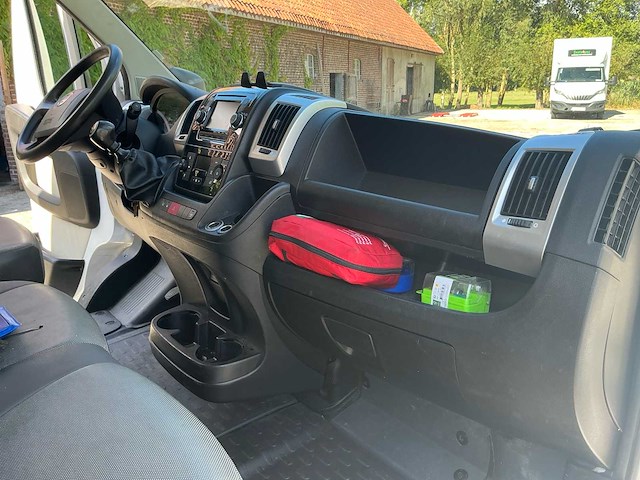 2018 fiat ducato 250 meubelbak lichte vracht - afbeelding 23 van  28