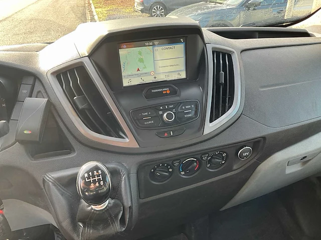 2018 ford 7 zitplaatsen dubbele cabine transit bedrijfswagen - afbeelding 13 van  31