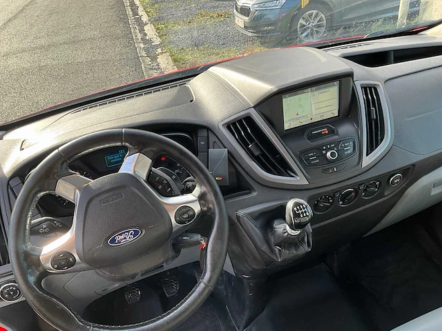 2018 ford 7 zitplaatsen dubbele cabine transit bedrijfswagen - afbeelding 24 van  31