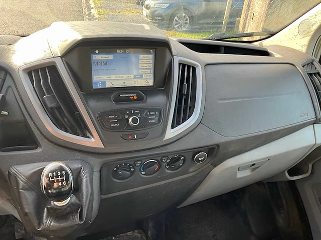 2018 ford dubbele cabine 7 zitplaatsen transit bedrijfswagen - afbeelding 5 van  35