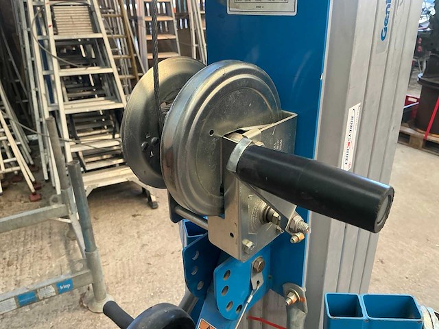 2018 genie sla-20 manuele platenlift - afbeelding 6 van  7