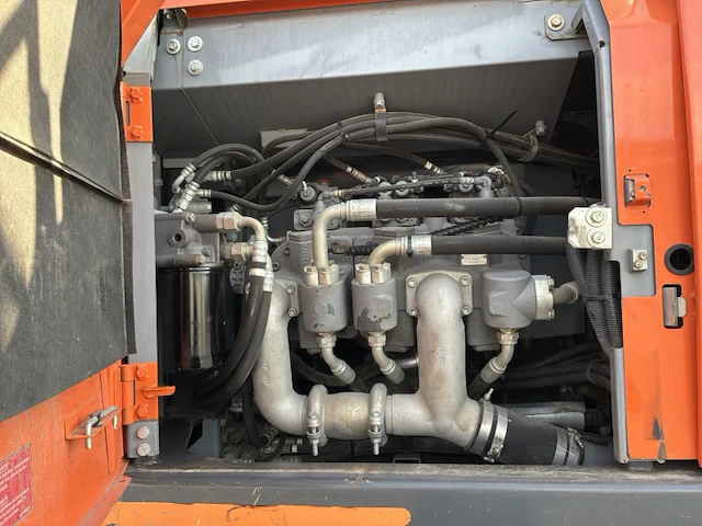 2018 hitachi zaxis 300 lc rupsgraafmachine - afbeelding 25 van  34