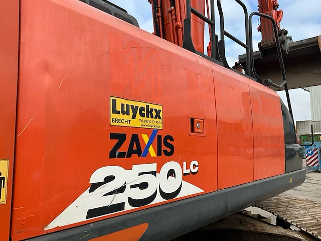 2018 hitachi zx250lc-6 rupsgraafmachine - afbeelding 32 van  33