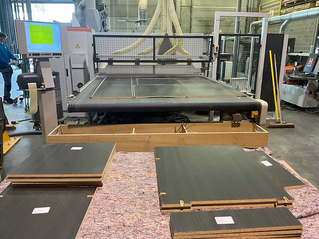 2018 holzher 7535 dynestic cnc freesmachine - afbeelding 27 van  32