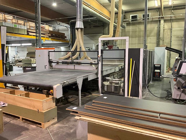 2018 holzher 7535 dynestic cnc freesmachine - afbeelding 29 van  32