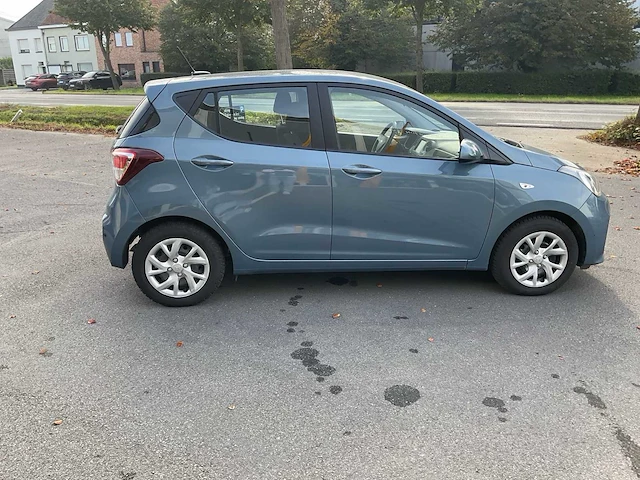 2018 hyundai i10 personenauto - afbeelding 12 van  15