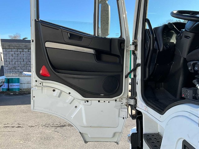 2018 iveco as440t/p vrachtwagen - afbeelding 47 van  52