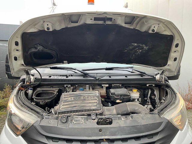 2018 iveco daily lichte vracht - euro 6b - geldige technische keuring - afbeelding 33 van  50