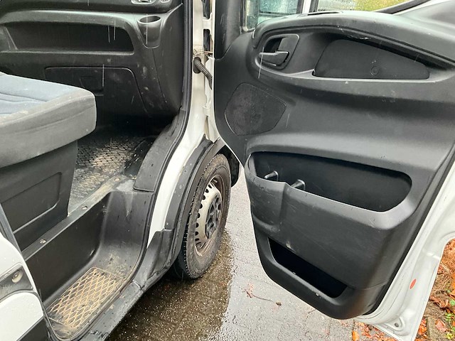 2018 iveco daily lichte vracht - euro 6b - trekhaak - afbeelding 26 van  46