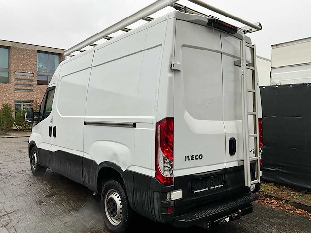 2018 iveco daily lichte vracht - euro 6b - trekhaak - afbeelding 23 van  46
