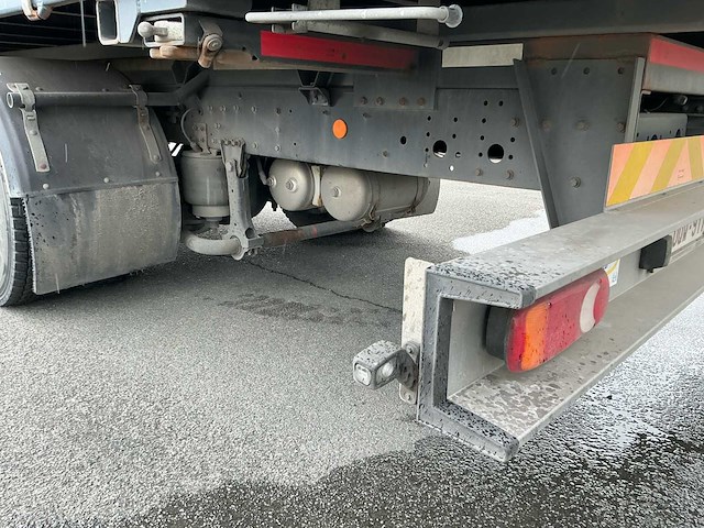 2018 iveco eurocargo 150e vrachtwagen met afzetbak - afbeelding 28 van  59