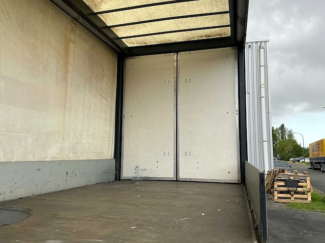 2018 iveco eurocargo 150e vrachtwagen met afzetbak - afbeelding 35 van  59