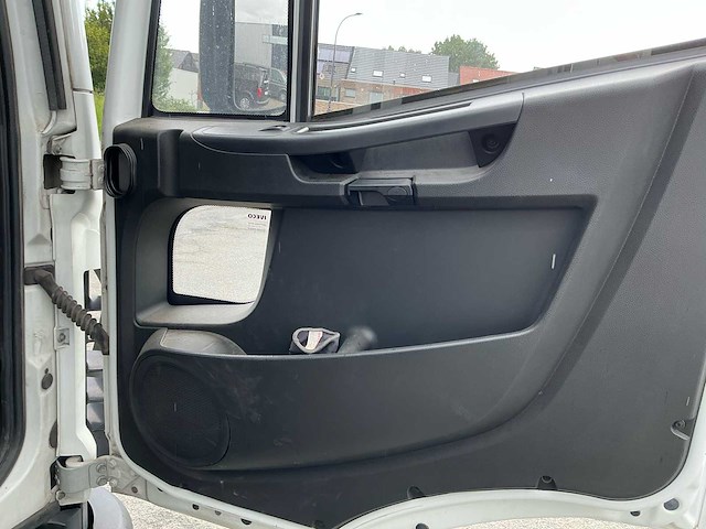 2018 iveco eurocargo 150e vrachtwagen met afzetbak - afbeelding 18 van  59