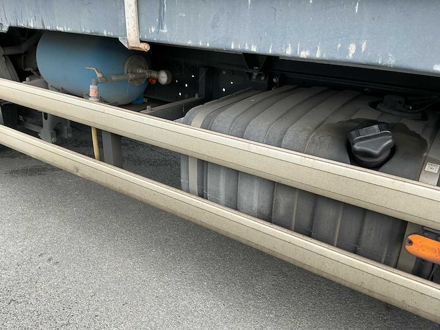 2018 iveco eurocargo 150e vrachtwagen met afzetbak - afbeelding 22 van  59