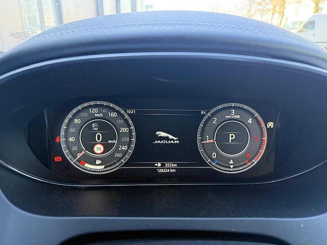 2018 jaguar e-pace 2.0d awd personenauto - afbeelding 10 van  32