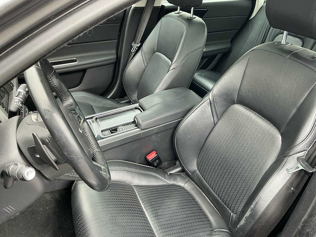 2018 jaguar xf personenauto - afbeelding 6 van  35