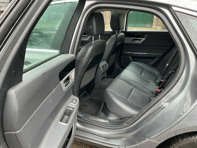 2018 jaguar xf personenauto - afbeelding 9 van  35