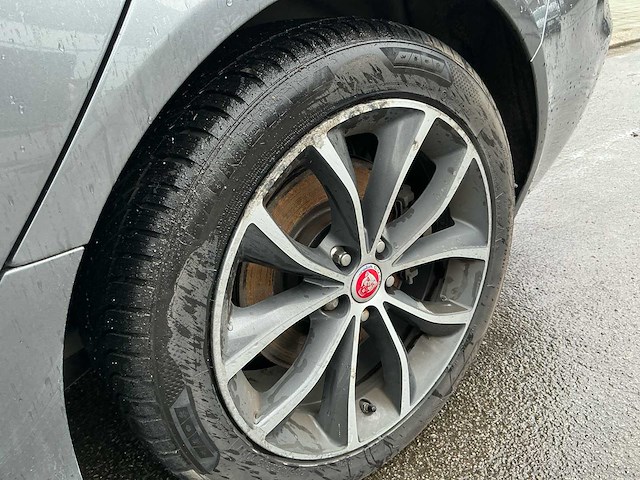 2018 jaguar xf personenauto - afbeelding 14 van  35