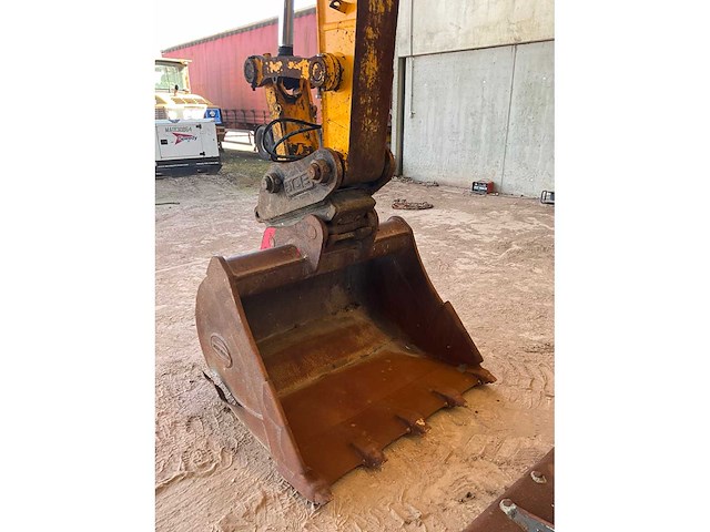 2018 jcb js131lc rupsgraafmachine - afbeelding 2 van  19