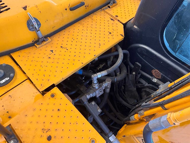 2018 jcb js131lc rupsgraafmachine - afbeelding 13 van  28