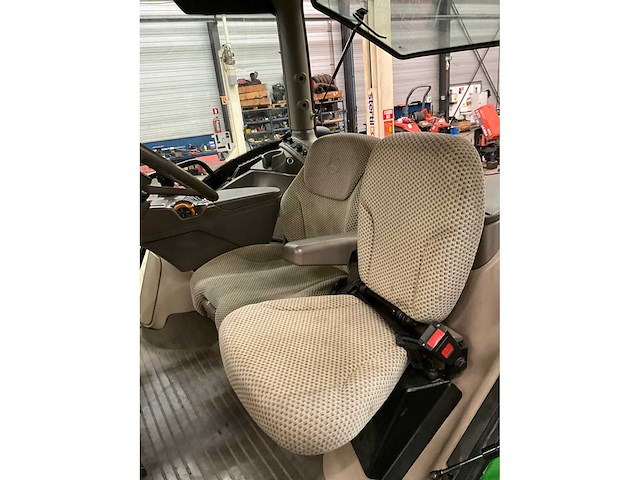 2018 john deere 6175r vierwielaangedreven landbouwtractor - afbeelding 15 van  36