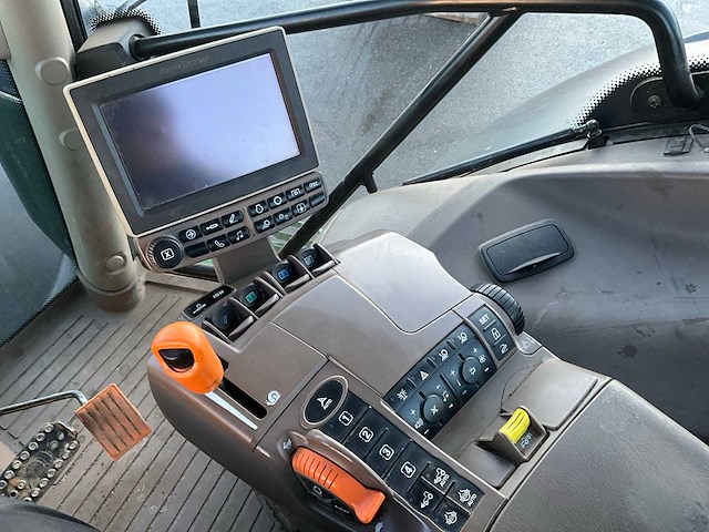 2018 john deere 6215r landbouwtractor - afbeelding 13 van  33
