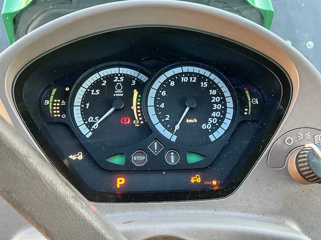 2018 john deere 6215r landbouwtractor - afbeelding 17 van  33