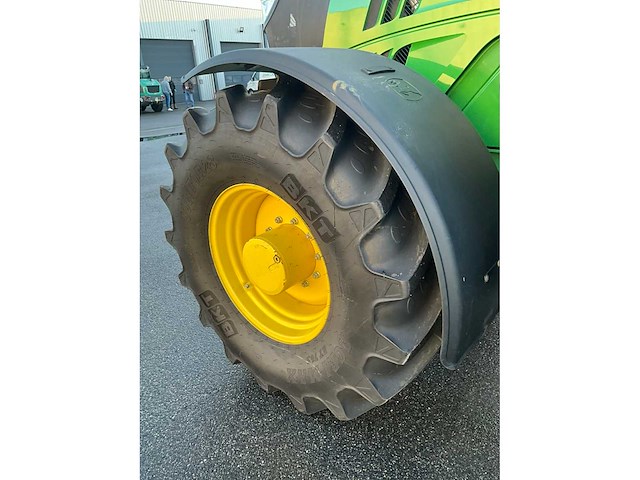 2018 john deere 6215r landbouwtractor - afbeelding 2 van  27