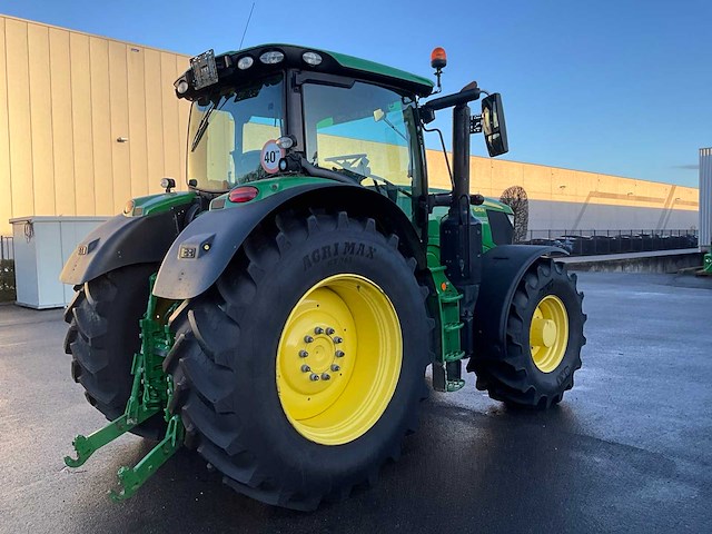 2018 john deere 6215r landbouwtractor - afbeelding 23 van  27