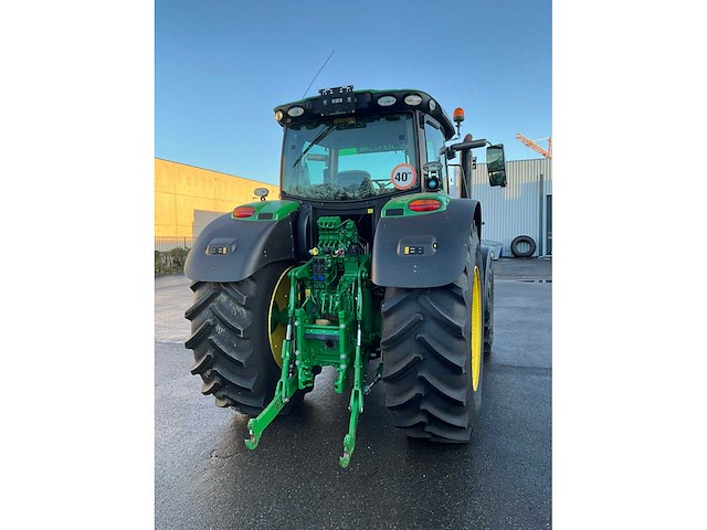 2018 john deere 6215r landbouwtractor - afbeelding 24 van  27