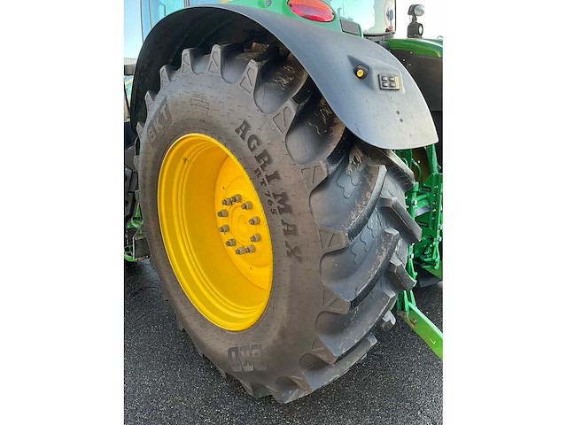 2018 john deere 6215r landbouwtractor - afbeelding 27 van  27